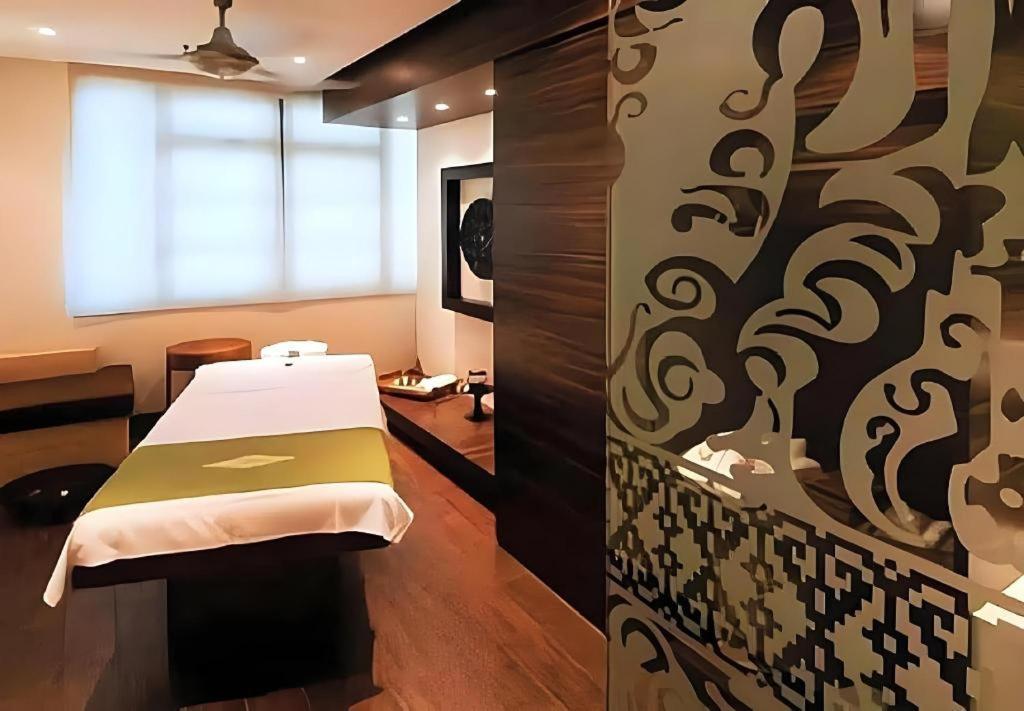 The Heritage Sathorn Suite Hotel Bangkok Dış mekan fotoğraf