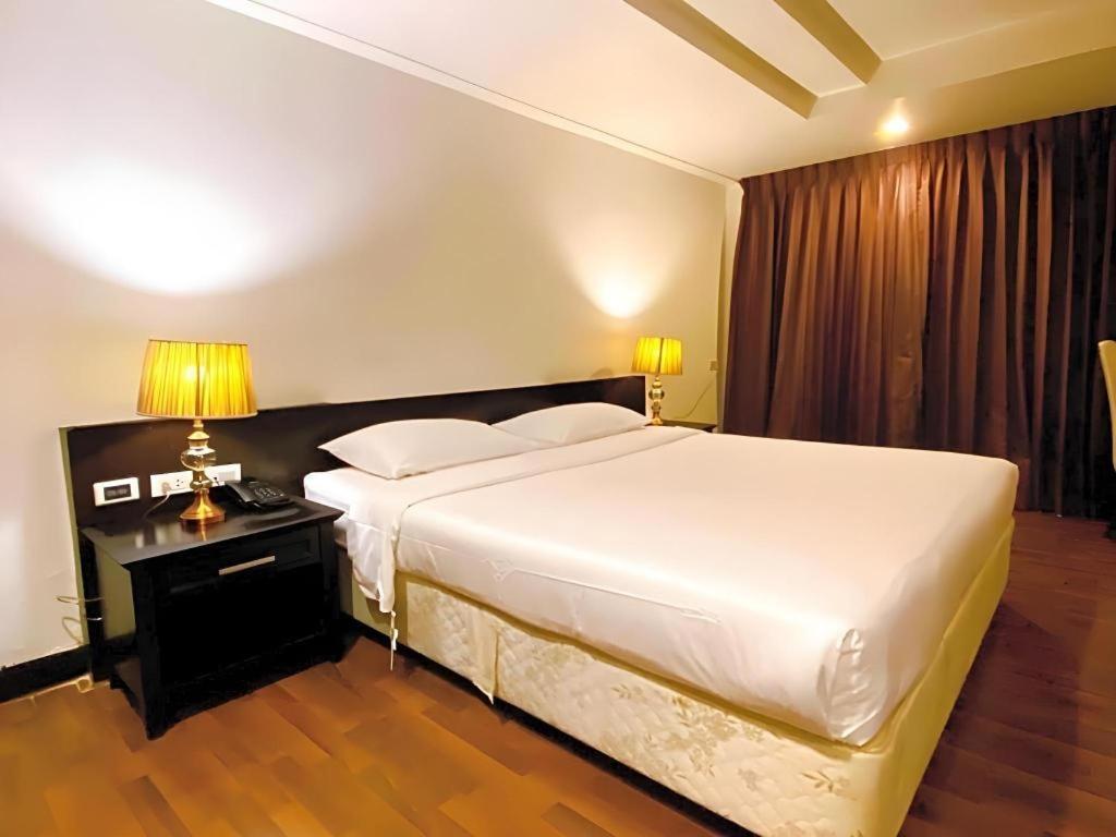 The Heritage Sathorn Suite Hotel Bangkok Dış mekan fotoğraf